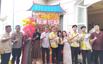 Semangat Toleransi Warnai Perayaan Imlek di Rumah Ketua REI Sumsel