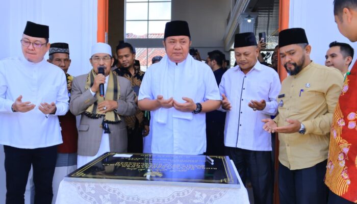 Resmikan Masjid di Alang-Alang Lebar, Herman Deru Tekankan Pentingnya Memakmurkan Rumah Ibadah