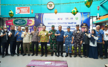 Wujudkan Mudik Aman, Kasdam II/Sriwijaya Hadiri Pelepasan Mudik Gratis Kereta Api di Stasiun Kertapati