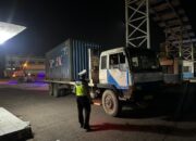 Polrestabes Palembang Perketat Penyekatan Truk ODOL di Km 12, 80 Kendaraan Terjaring