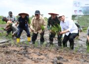 Tanam Padi Serentak di Lahan CSR, Danrem 044/Gapo : Langkah Nyata Dalam Mendukung Program Ketahanan Pangan Nasional