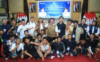 Gubernur Herman Deru Bantu Modal Usaha untuk 15 Pemuda Eks WNI yang Dipulangkan dari Kamboja