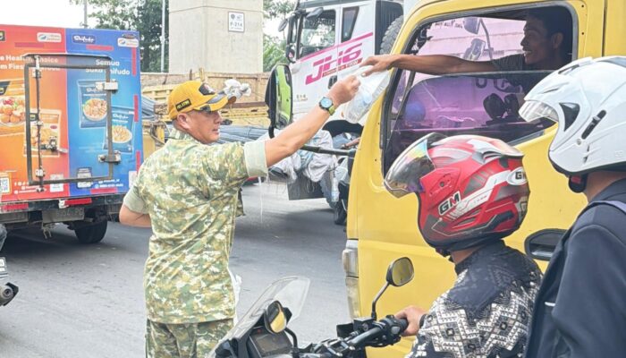 Jasdam II/Sriwijaya Bagikan 1.200 Paket Takjil