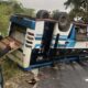 Bus Angkut 28 Penumpang Terguling di Tepian Danau Ranau OKU Selatan, Tiga Korban Luka Berat
