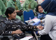 Wujud Kepedulian Sosial, Ketua Dharma Pertiwi Daerah B Hadiri Donor Darah Dalam Rangka Apel Bersama Wanita TNI dan HUT Ke-62 Dharma Pertiwi