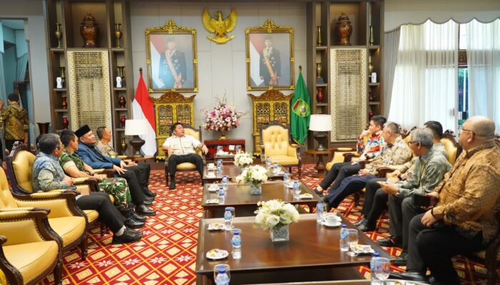 Pangdam II/Sriwijaya menghadiri Launching Proyek Strategis Pelabuhan Palembang Baru Tanjung Carat di Griya Agung