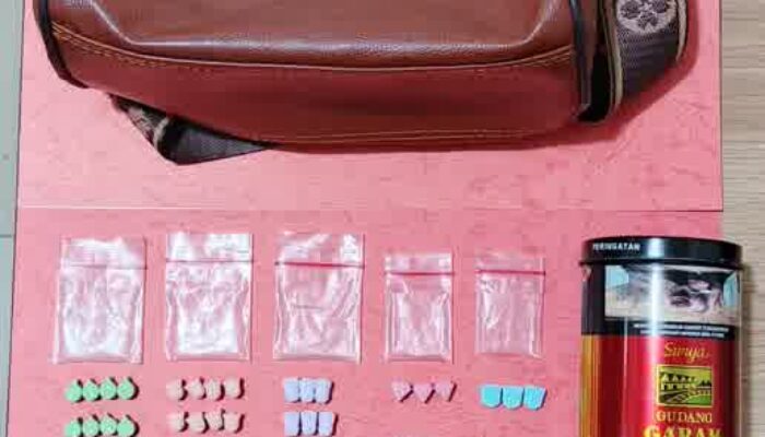 Polres OKI Ungkap Peredaran Narkotika di Kontrakan, Amankan Tersangka SE dan Barang Bukti Ekstasi