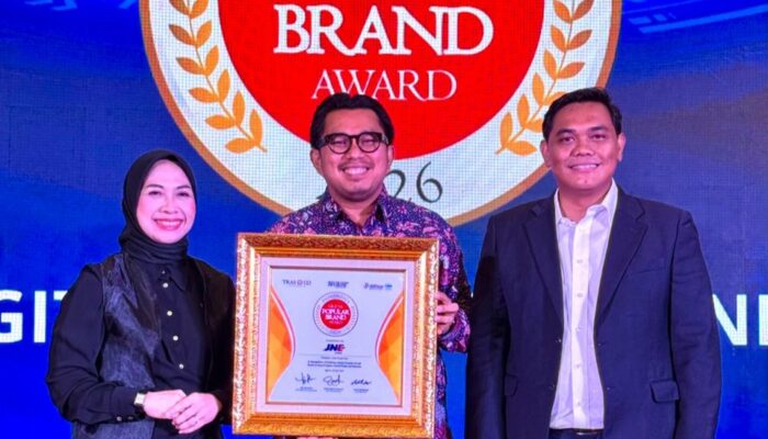 JNE Raih Penghargaan Golden Brand of The Year dan Digital Popular Brand Award 2026