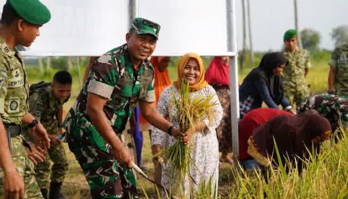Kasdam II Sriwijaya Tinjau Lokasi Rencana Pembentukan YON TP Baru dan Tinjau Kesiapan Satuan dan Program HAN Pangan Yonif TP 893 KBK di OKU Timur