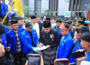 Gubernur Herman Deru Temui Massa PMII, Tegaskan Komitmen Transparansi Anggaran dan Perbaikan Infrastruktur