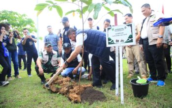 Gubernur Herman Deru Ingatkan Bahaya Karhutla dan Perubahan Iklim di Festival Kehutanan UIN Raden Fatah