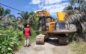 Jelang Idul Adha, PLN dan DLH Tanjab Barat Percepat Pembangunan Jaringan Listrik demi Keandalan Pasokan Masyarakat