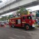 Damkar Palembang Bikin Flying Fox Gratis untuk Anak-Anak di CFD depan Masjid Agung Palembang