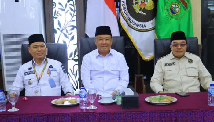 Wagub Cik Ujang Apresiasi Sinergi Petugas dalam Pemulangan Jamaah Haji Kloter II Debarkasi Palembang