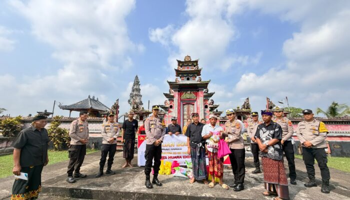 Sambut Hari Bhayangkara ke-80, Polres Muara Enim Gelar Bakti Sosial dan Peduli Tempat Ibadah di Desa Air Talas
