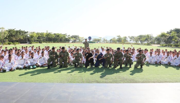 Wamendagri Bima Arya Dorong Mahasiswa Poltek Unhan NTT Miliki Visi dan Disiplin sebagai Bekal Masa Depan