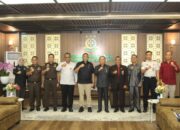 Karutan Kelas I Palembang Dampingi Kakanwil Ditjenpas Sumsel Bahas PKS Persidangan Elektronik Bersama Ketua Pengadilan Tinggi Palembang dan Kajati Sumsel