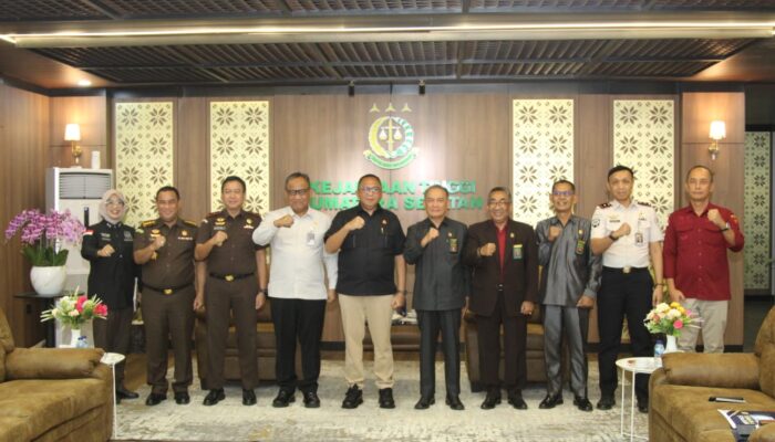 Karutan Kelas I Palembang Dampingi Kakanwil Ditjenpas Sumsel Bahas PKS Persidangan Elektronik Bersama Ketua Pengadilan Tinggi Palembang dan Kajati Sumsel