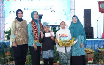 Ketua TP PKK Sumsel Feby Herman Deru Apresiasi Program Mengaji dan Rumah Dilan PKK OKU Timur