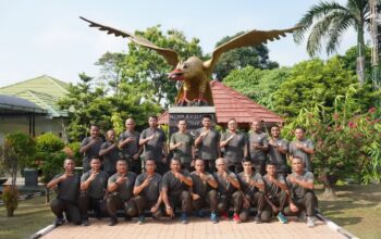 Pangdam II/Swj Ajak Pejabat Kodam Olahraga Bersama dan Nobar Piala Dunia 2026 di Makomlekdam II/Swj