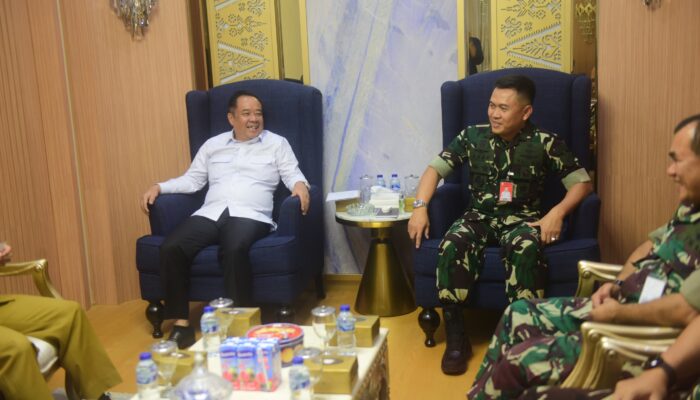 Wagub Cik Ujang Perkuat Sinergi dengan Lanud SMH Palembang melalui Silaturahmi Danlanud Baru