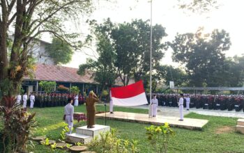Operasi Semut Jadi Budaya MPLS SMAN 14 Palembang, Kepsek Ajak Siswa Jaga Lingkungan