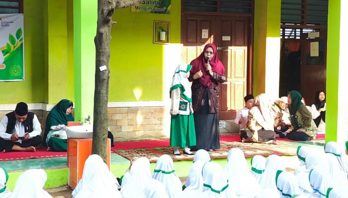 Kolaborasi Orang Tua dan Madrasah Bentuk Karakter Anak, MIN 2 Kota Palembang Terapkan Adaptasi Bertahap bagi Siswa Baru