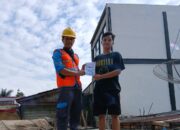 Jelang HUT RI ke-81, PLN Ingatkan Umbul-Umbul Wajib Berjarak Aman dari Jaringan Listrik