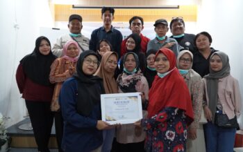 PLN UID S2JB bersama Rumah BUMN Jambi Buka Peluang Usaha bagi Penyandang Tunarungu Pelatihan Sabun Handmade