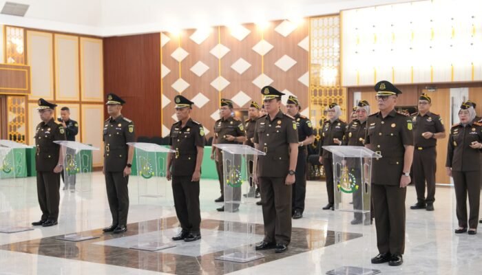 Kajati Sumsel Pimpin Pelantikan Lima Pejabat, Sejumlah Jabatan Strategis Berganti