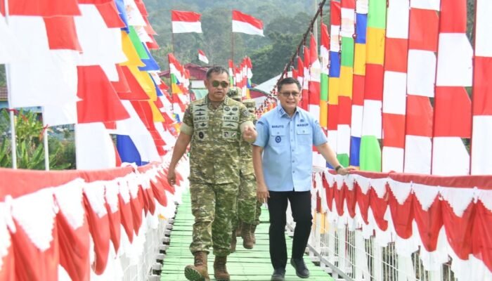 Tinjau Jembatan Gantung di OKU, Kasad Pastikan Infrastruktur Berikan Manfaat Nyata bagi Rakyat