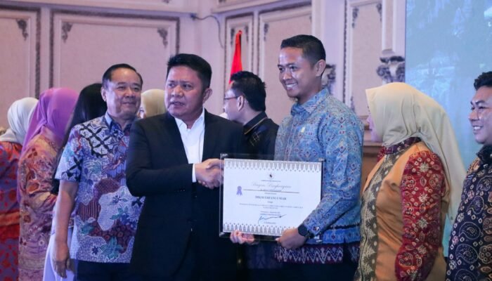 PLN UID S2JB Raih Penghargaan Bhakti Adipustaka Sumsel 2026, Tegaskan Komitmen Dukung Penguatan Literasi