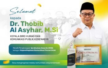 Kepala Biro HKP Thobib Al Asyhar Terima Penghargaan Kepemimpinan Komunikasi Pemerintah