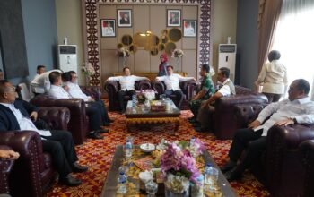 Pangdam II/Swj Bersama Forkopimda Sumsel Sambut Menko Polkam RI di Bandara SMB II Palembang