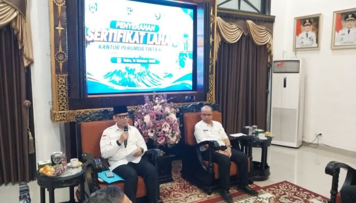 17 Sertifikat Aset Diserahkan, Pemkab OKU Perkuat Pengamanan Aset Daerah