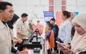 Dekatkan Layanan ke Desa, PLN dan Wamendagri Dorong Transaksi Listrik Mudah Lewat KDKMP di Jawa Barat